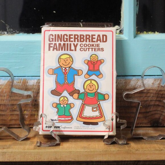 Vintage Gingerbread Cookie Cutters โ Set of 4 โ Fox Run โ Holiday Baking - Picture 2 of 6
